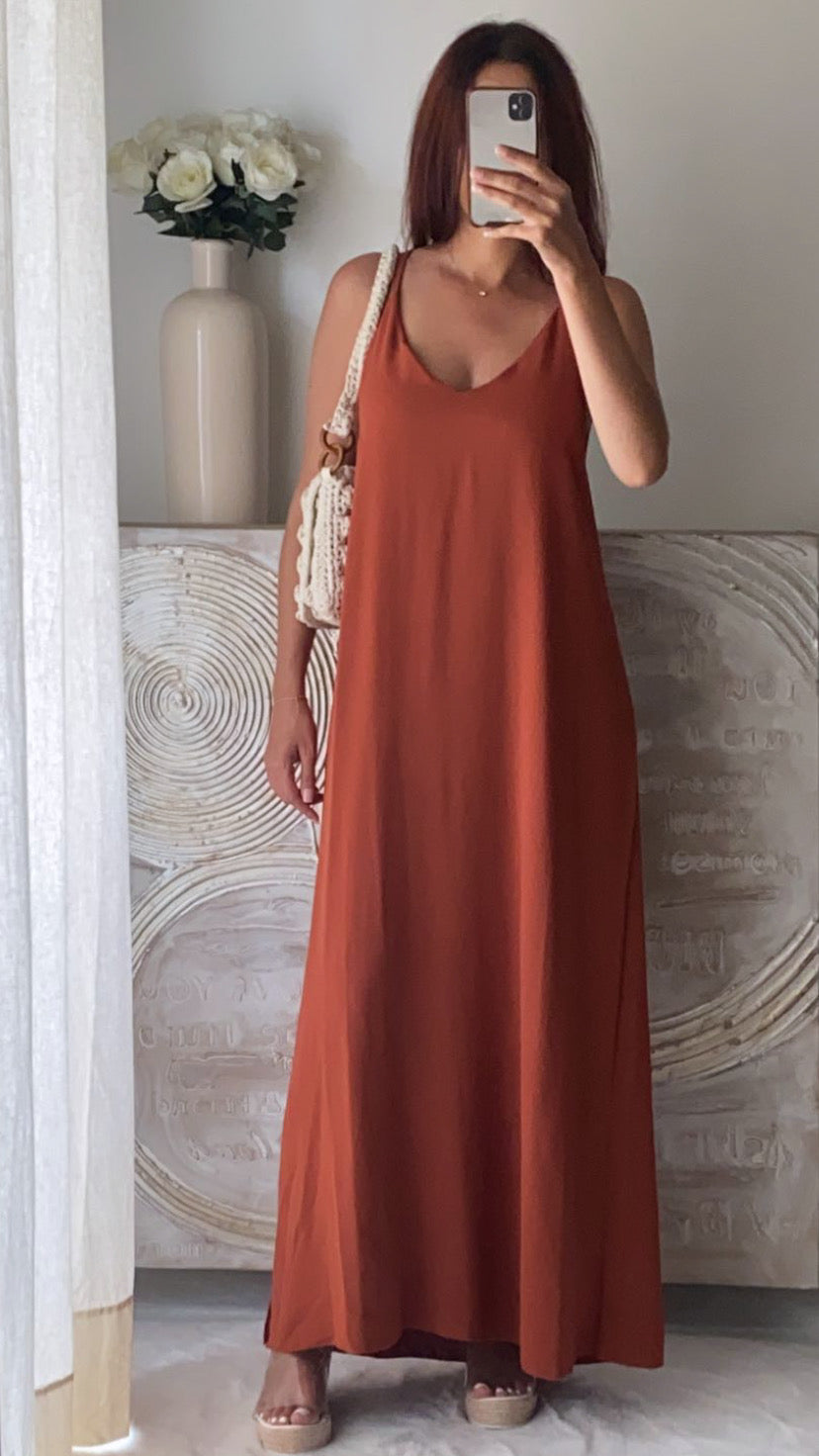 Robe fendue dos croisé rouille