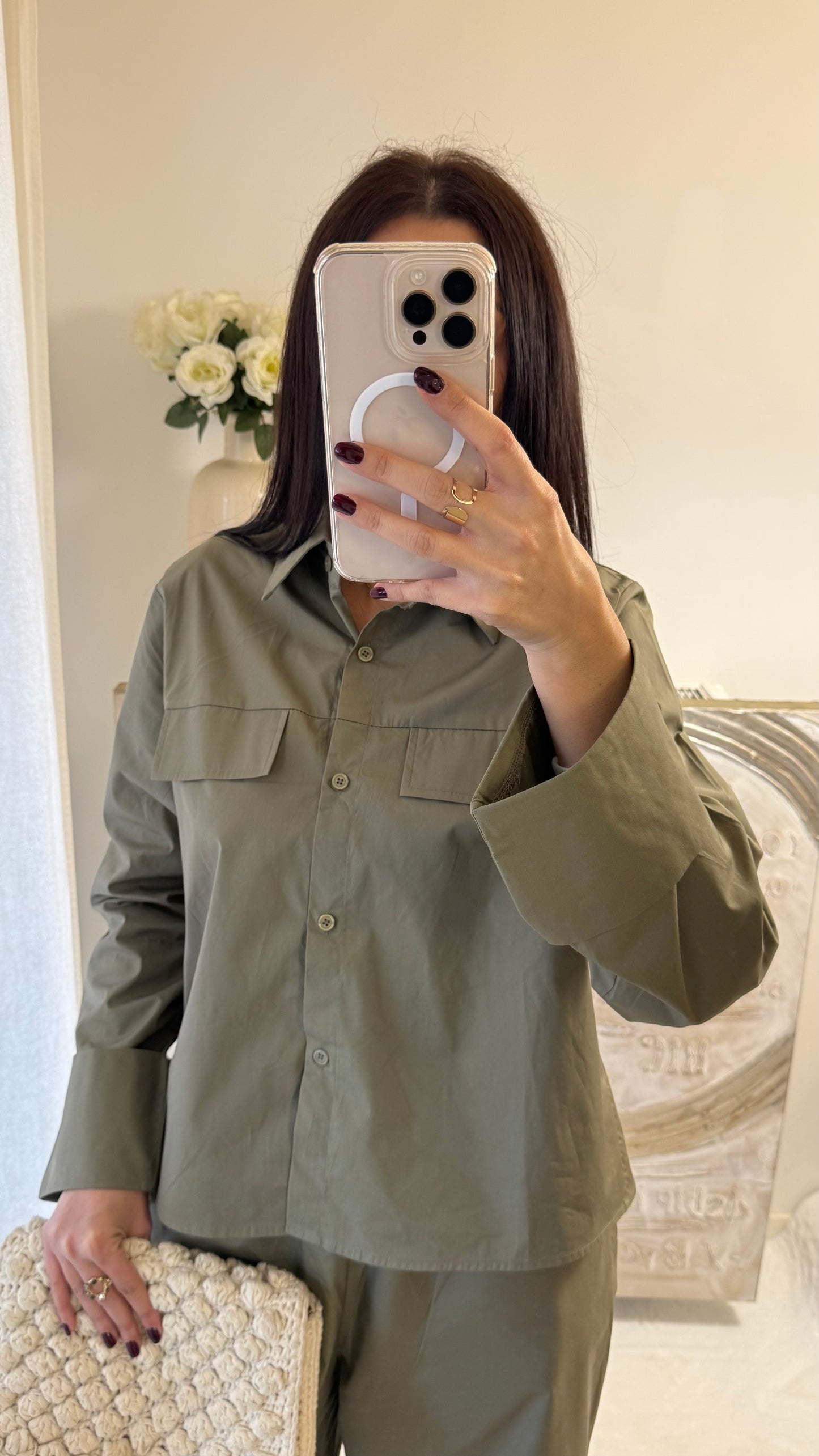 Ensemble chemise et pantalon kaki