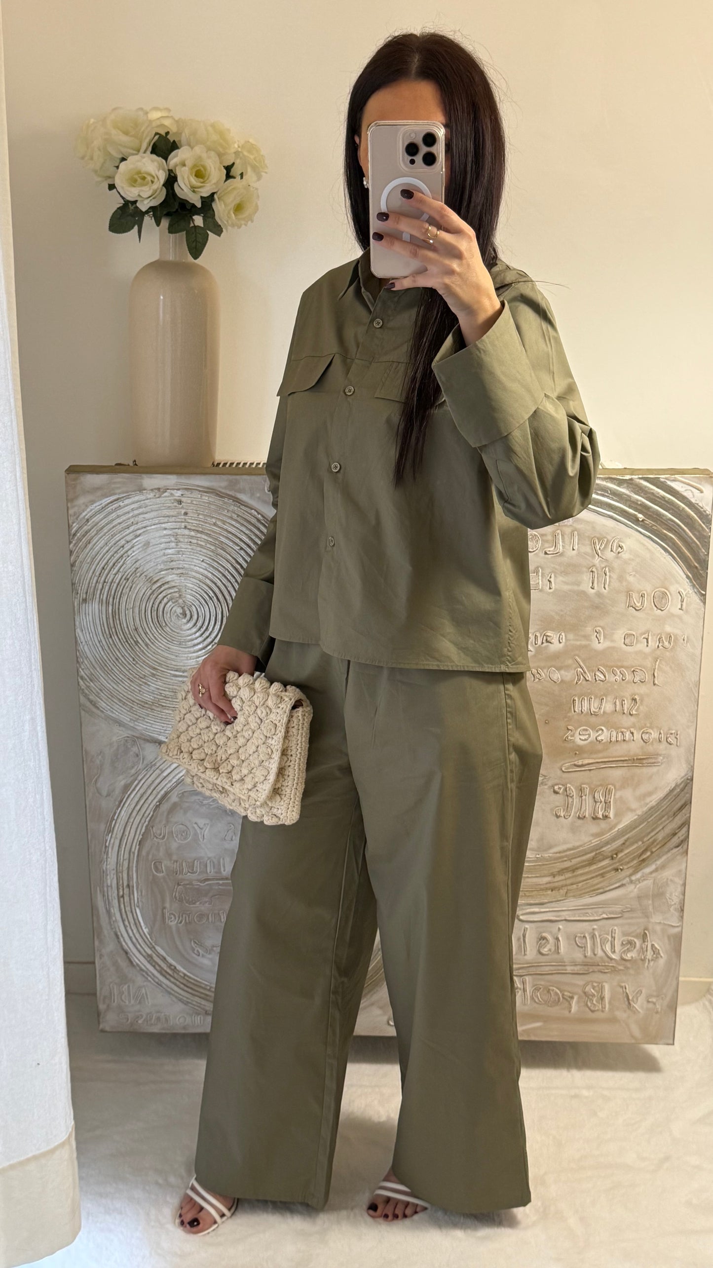 Ensemble chemise et pantalon kaki