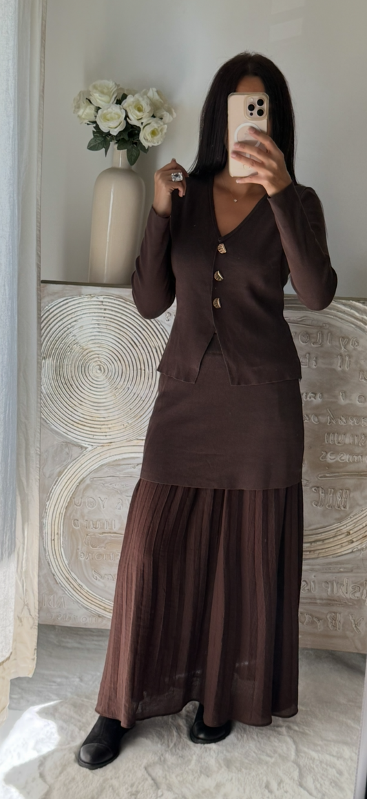 Ensemble jupe longue & gilet à boutons chocolat