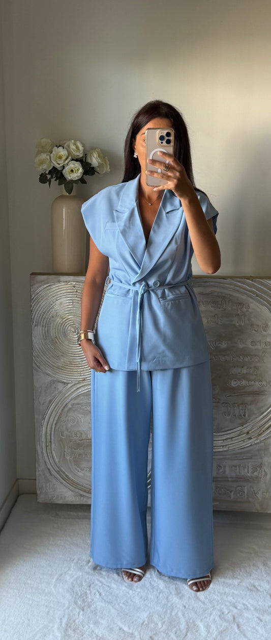 Ensemble blazer et pantalon Leila bleu ciel